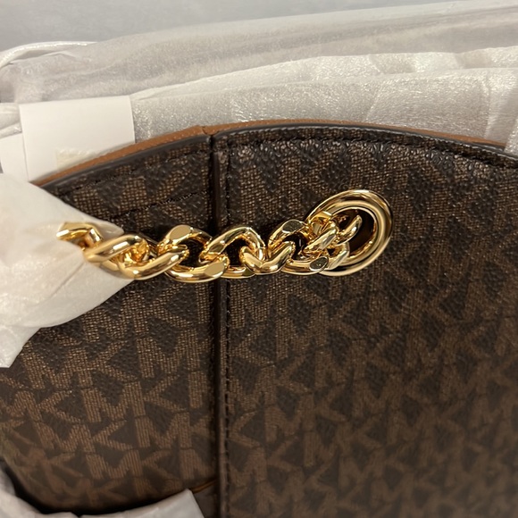 NWT - Michael Kors Jet Set Large Logo Shoulder Bag, Brown - Picture 8 of 12